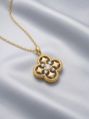 Chic Clover-Shaped Lab grown diamond pendant