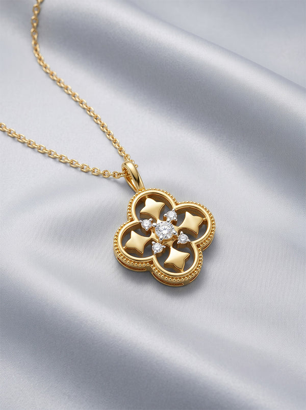 Chic Clover-Shaped Lab grown diamond pendant