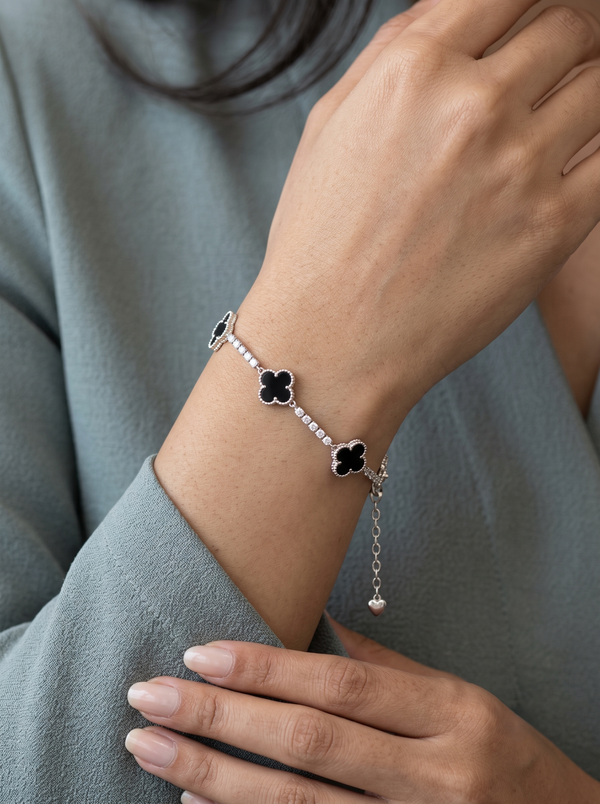 Noir Clover Bracelet