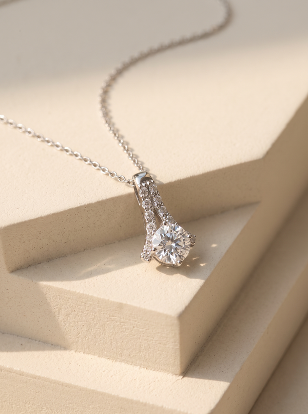 925 Silver Solitaire Pendant - Divine Solitaire